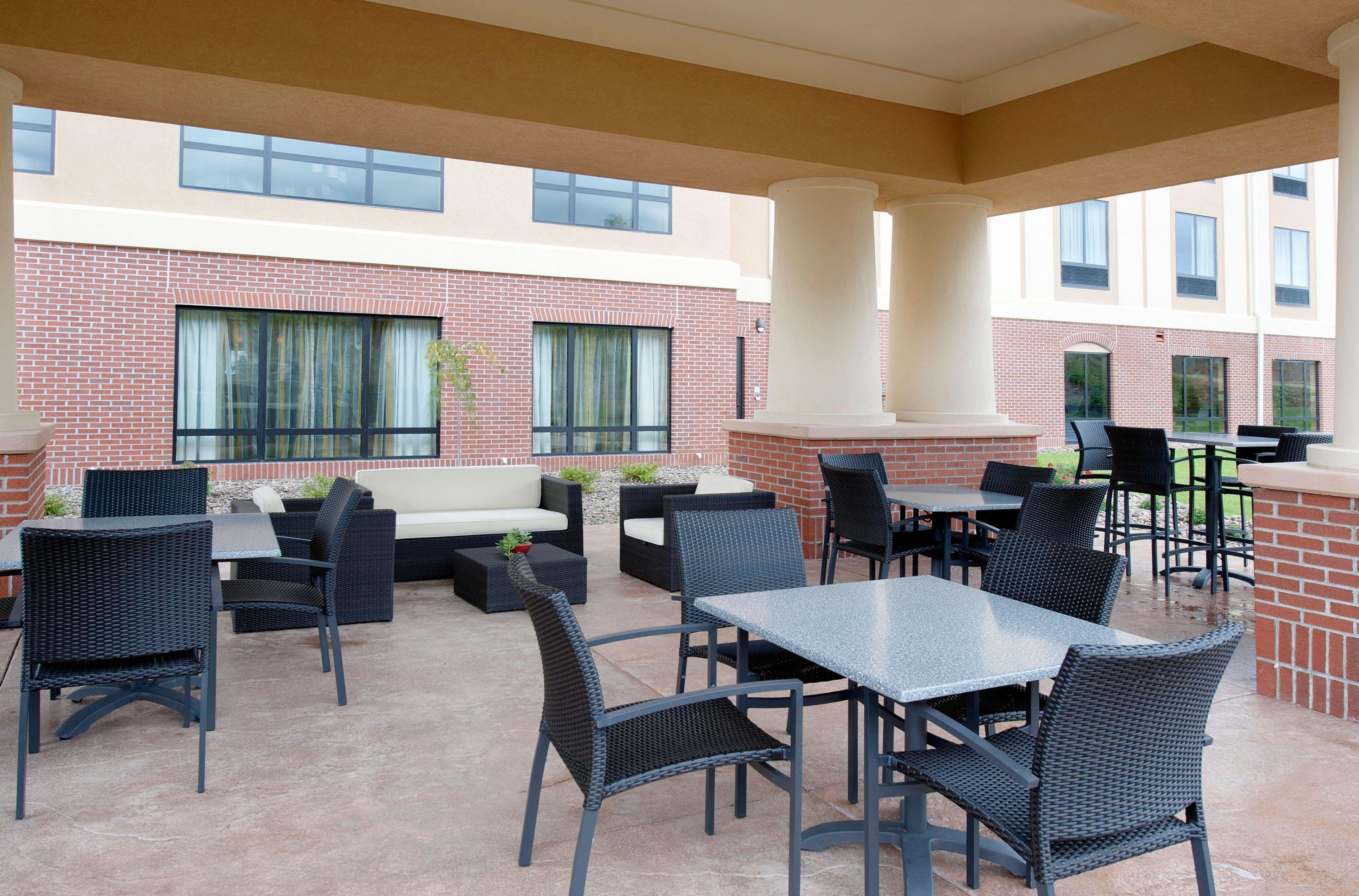 Holiday Inn Express Hotel & Suites Clearfield By Ihg Екстериор снимка