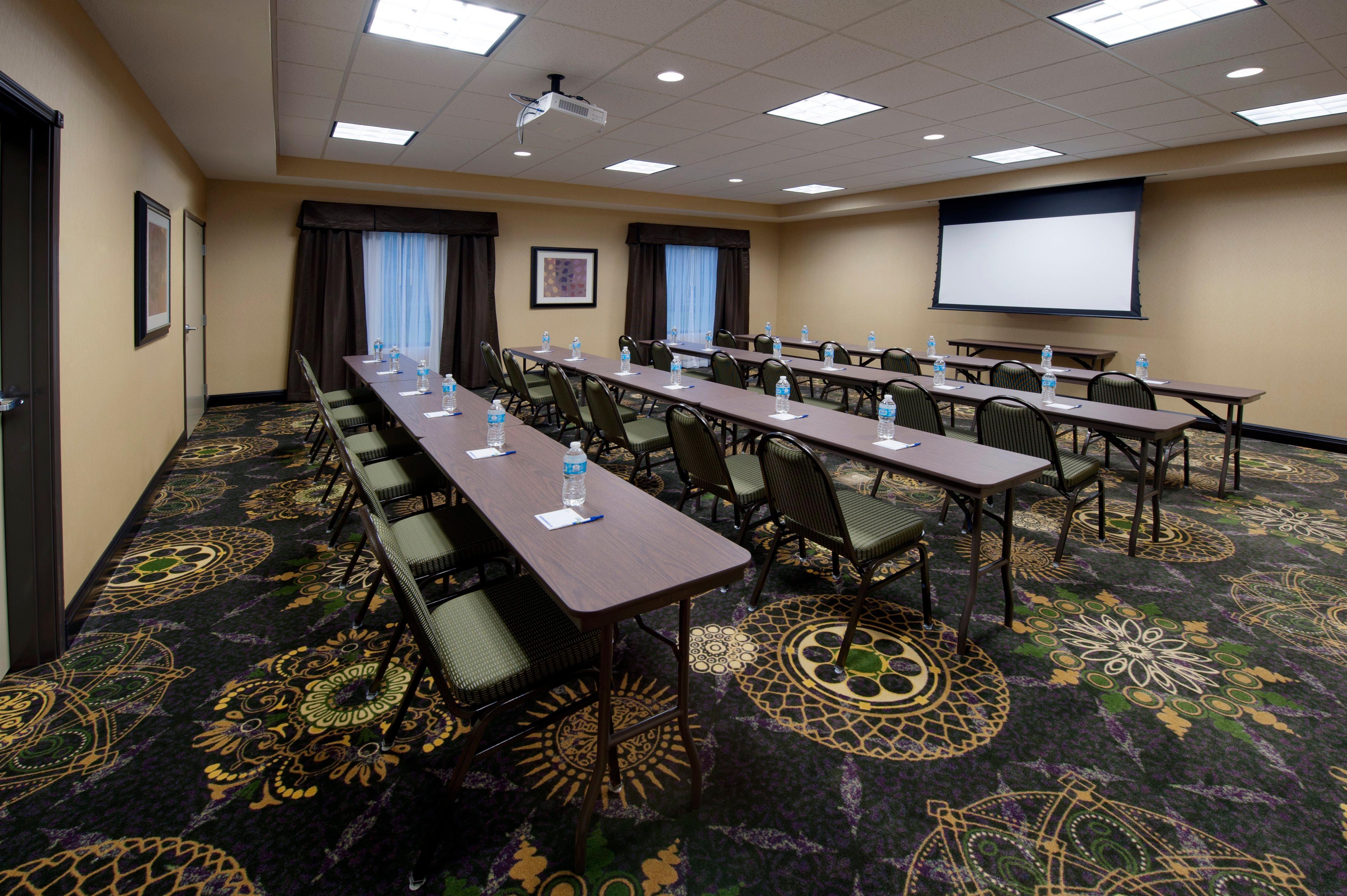 Holiday Inn Express Hotel & Suites Clearfield By Ihg Екстериор снимка